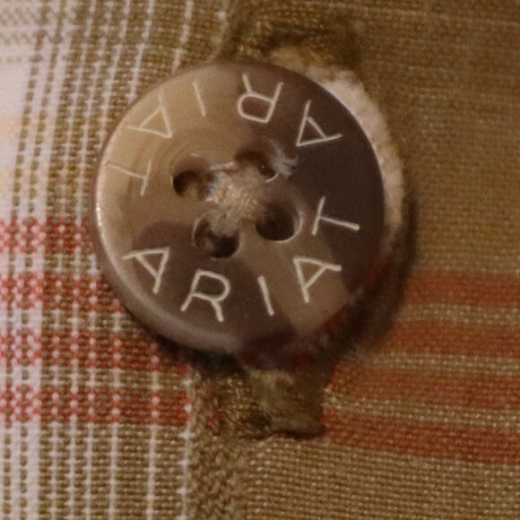 Ariat Men's Plaid Button Down Cotton/Polyester Blend Size Medium - Picture 10 of 16